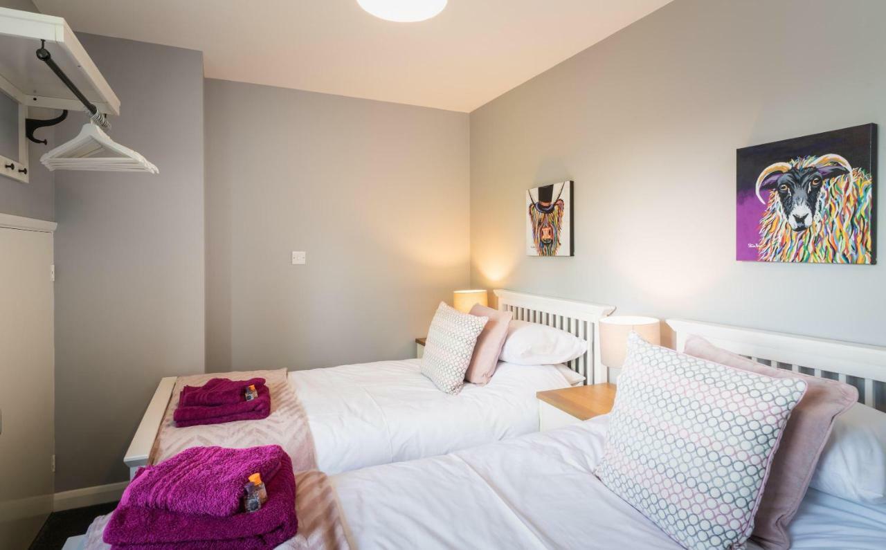 Hunters Lodge Exeter, Free Parking, Country Views, Great Wi-Fi, Large Garden Poltimore Zewnętrze zdjęcie
